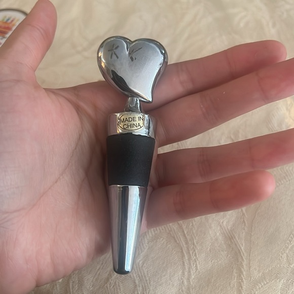 Reusable Wine Cork Bottle Wine Stopper Top Closer Seal will get all 3 of them - Picture 12 of 14